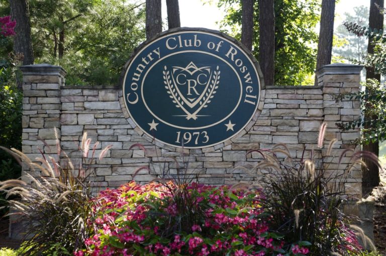 Country Club of Roswell New England dot Golf