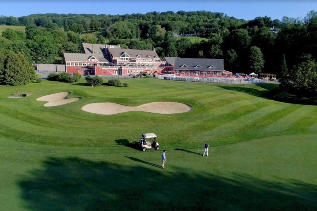 The Quechee Club New England dot Golf