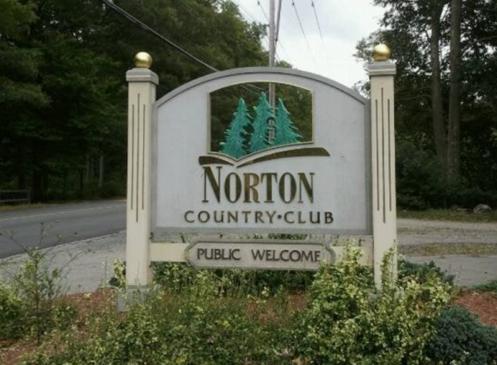 Norton Country Club New England dot Golf